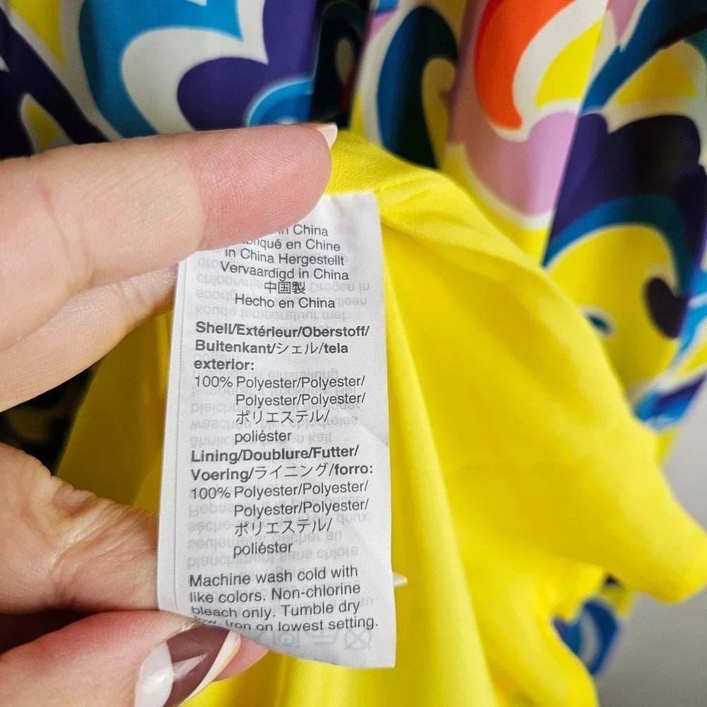 J. Crew key features